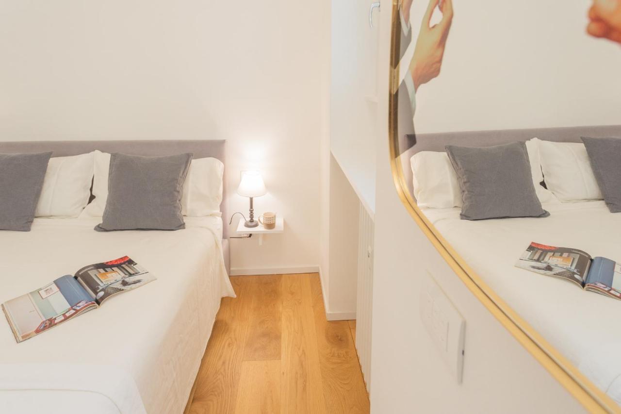 A Step From The Lake Apartment By Rent All โกโม ภายนอก รูปภาพ